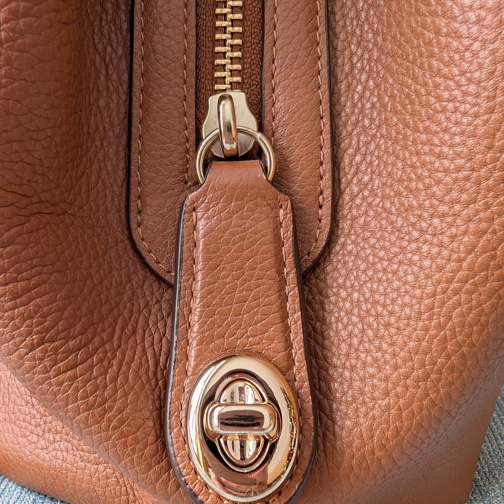 Coach Tan Leather Women's Bag - Picture 3 of 12